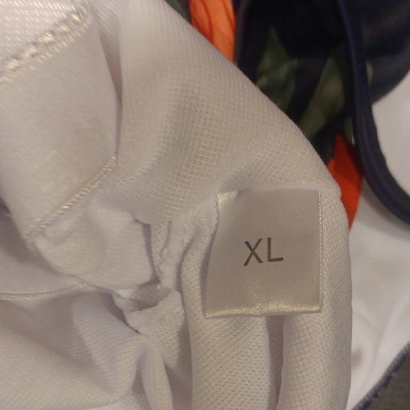 RESERVED FOR BECKY ...NEW! Urchica Navy Blue Floral Print Tankini - Picture 8 of 12